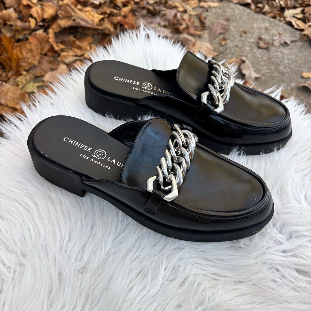 Chinese Laundry Black Mules with Silver Chain Size 7